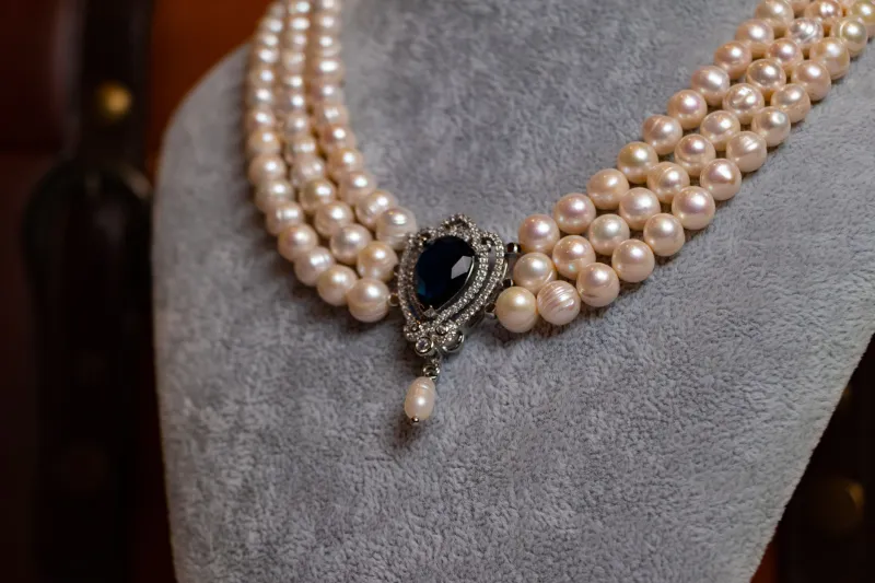 Objects of Enduring Memory: Five Heirloom Pieces That Became the Soul of American Family Legacies